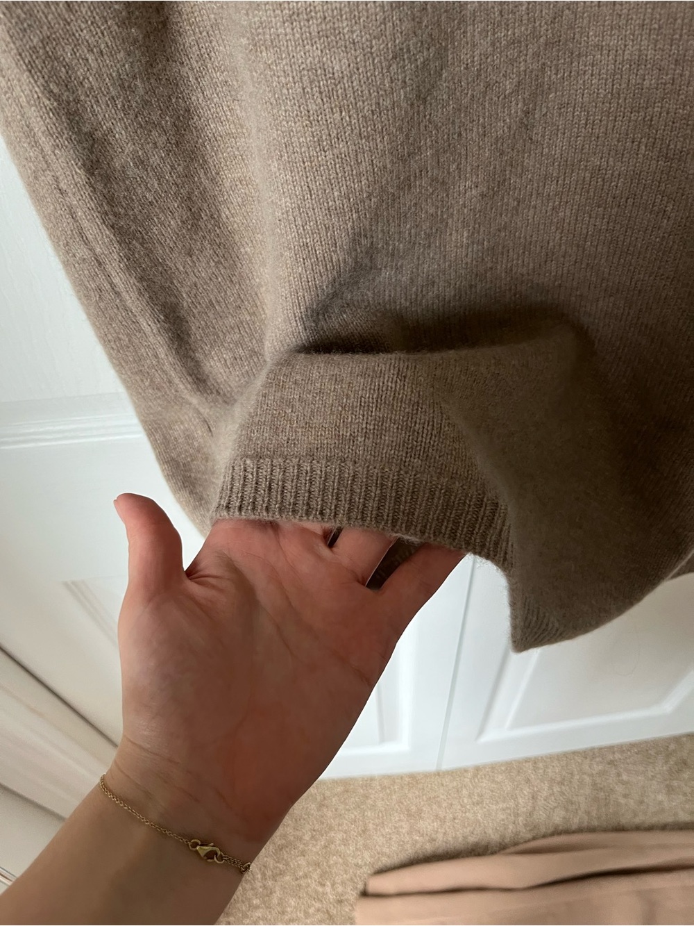 🤎 Aritzia Wilfred - Essential Wool Cashmere Taupe “Outline” Dress - Picture 3 of 8